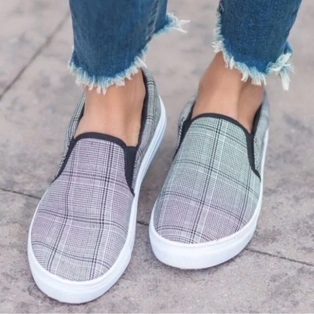 Qupid Checkered Slip-On Sneakers